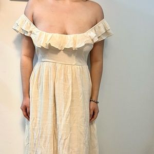 Off the shoulder angelic maxi dress